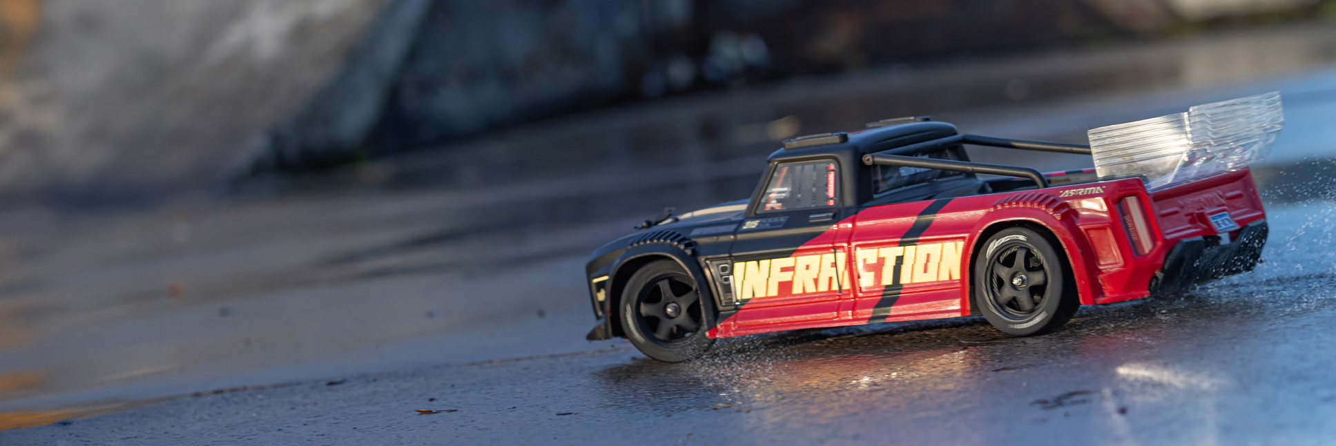 ARRMA 1/8 INFRACTION 223S DSC 4X4 Ready-to-Run Brushless All-Road Street Bash RC Truck